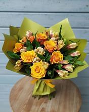 Букет цветов из:  Альстромерии и Розы в Кропоткине