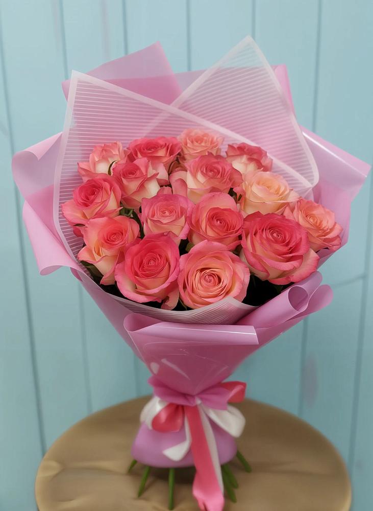 Букет 15 Розовых роз Равель в Кропоткине
