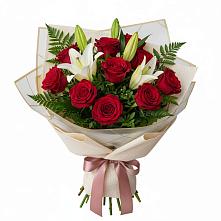 Букет цветов из:  Лилии и Розы в Кропоткине