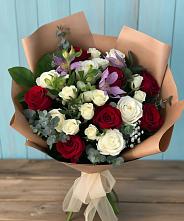 Букет цветов из:  Розы и Альстромерии в Кропоткине