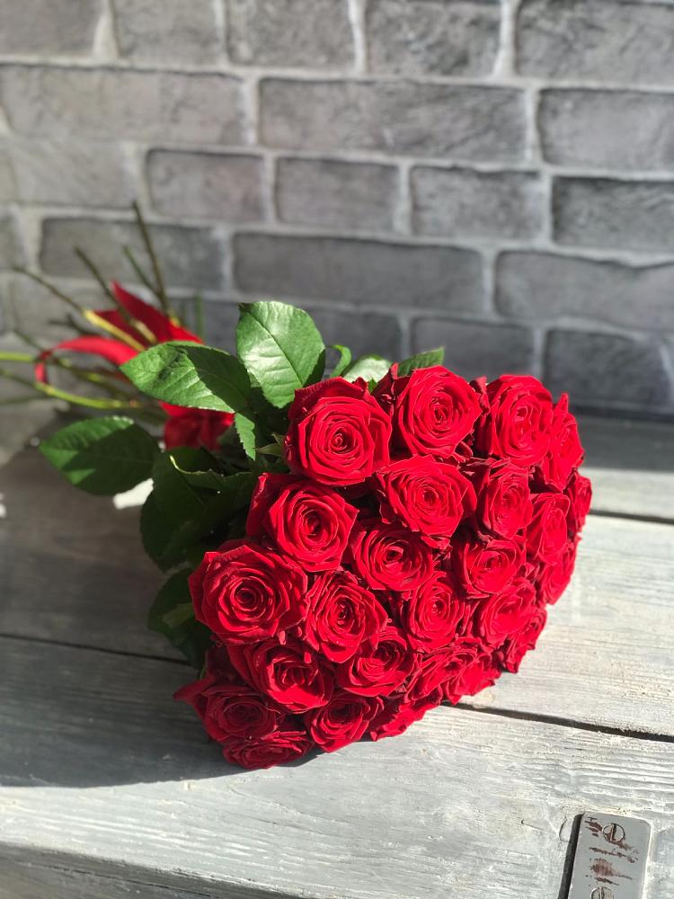 Букет Красные розы Фридом в Кропоткине
