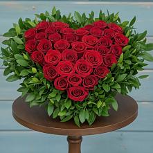 Цветочная композиция из Розы в виде сердца в Кропоткине