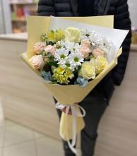 Букет цветов из:  Альстромерии, Розы и Хризантемы в Кропоткине