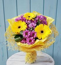 Букет цветов из:  Хризантемы и Герберы в Кропоткине