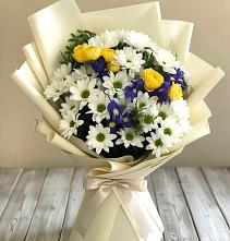 Букет цветов из:  Ирисы, Хризантемы и Розы #REPLACE_PRED# Кропоткине