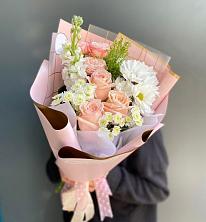 Букет цветов из:  Хризантемы и Розы в Кропоткине