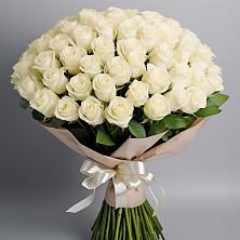 Букет 101 беля роза Белоснежка в Кропоткине