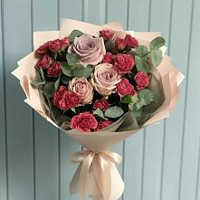 Букет цветов из:  Гвоздики и Розы в Кропоткине